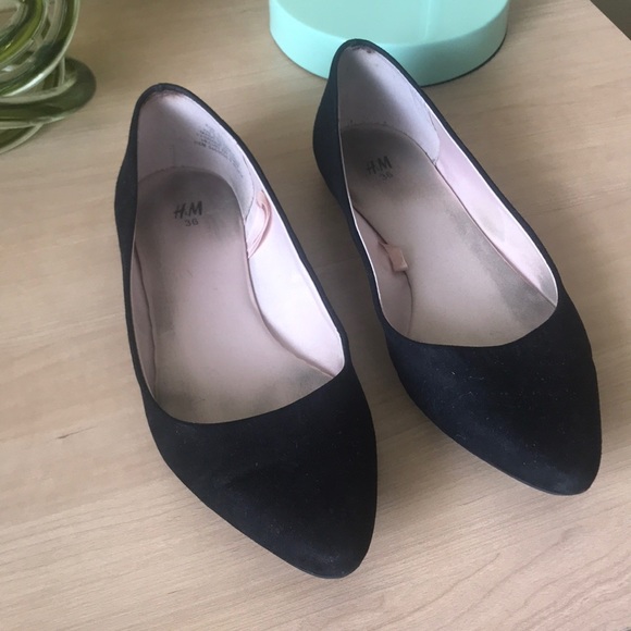 H&M black pointy flats - Picture 3 of 7